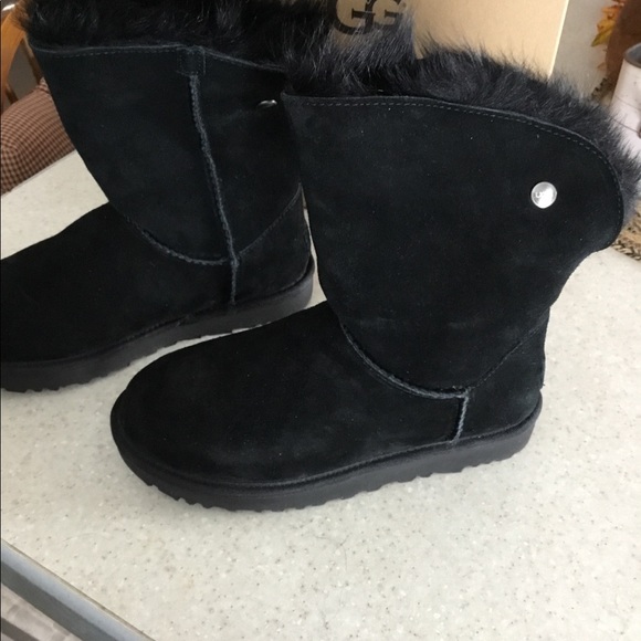 black valentina uggs